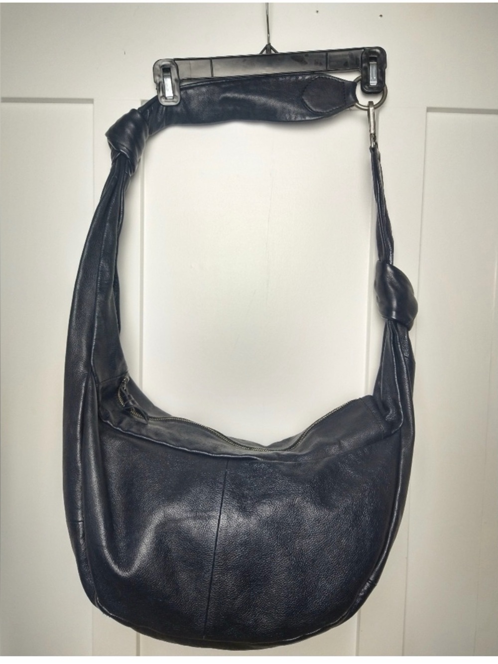 Free People Lilith Black Leather Sling/Shoulder Bag with vintage silver Hardware - Picture 10 of 13